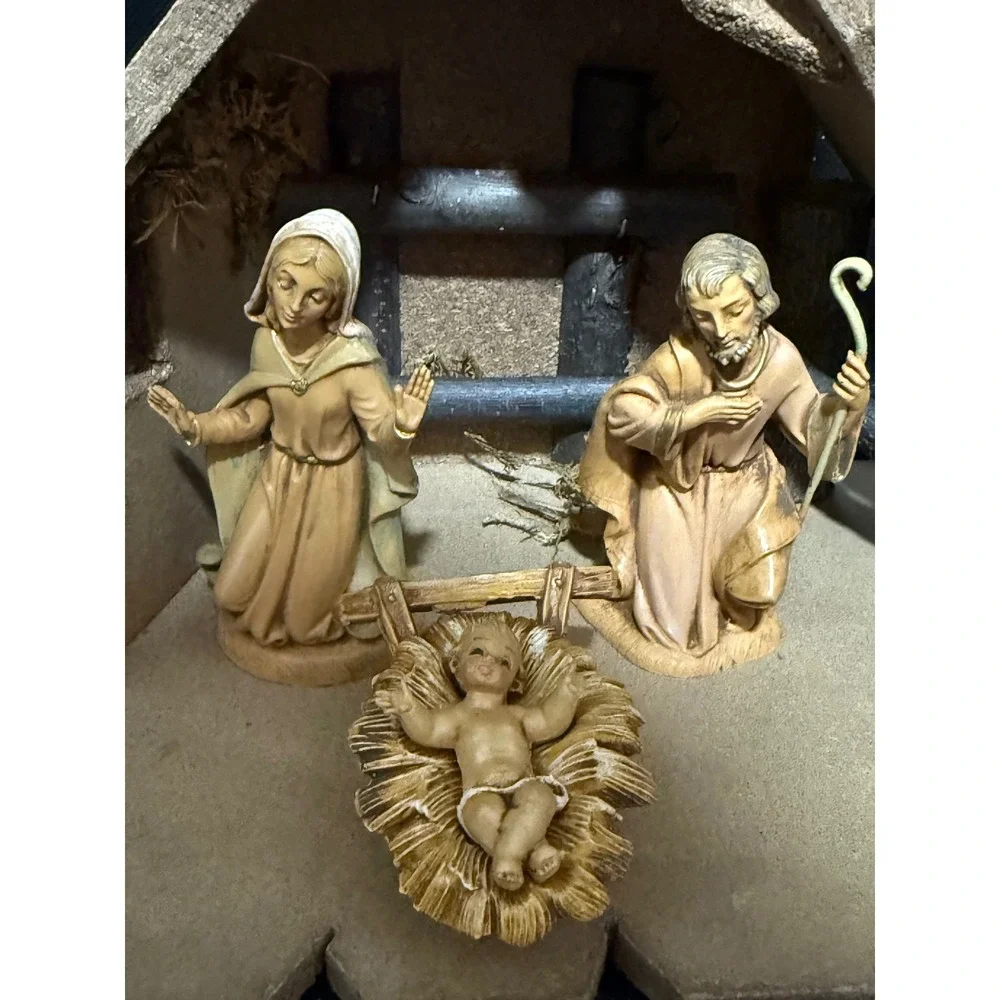Fontanini Depose Italy Nativity Set Holy Family‎ Wood Stable Manger 1983 Vintage